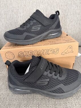 Skechers All-Black Youth Air-Cushion Sneakers